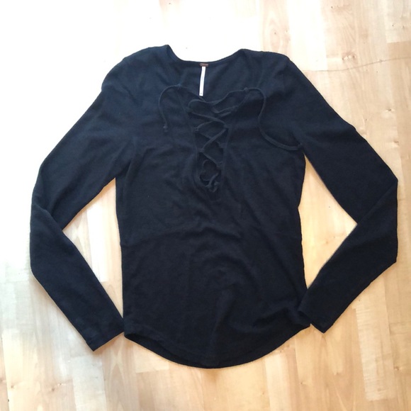 🌟Free People Long Sleeve Tee🌟 - Picture 1 of 4